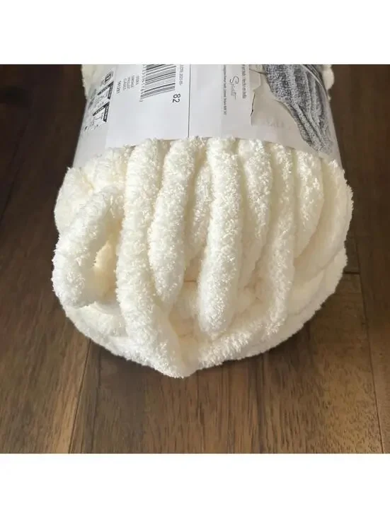 Bernat Big Blanket Yarn Yarnspirations 32 Yd Vintage White Cream Knitting #7 - Picture 5 of 5